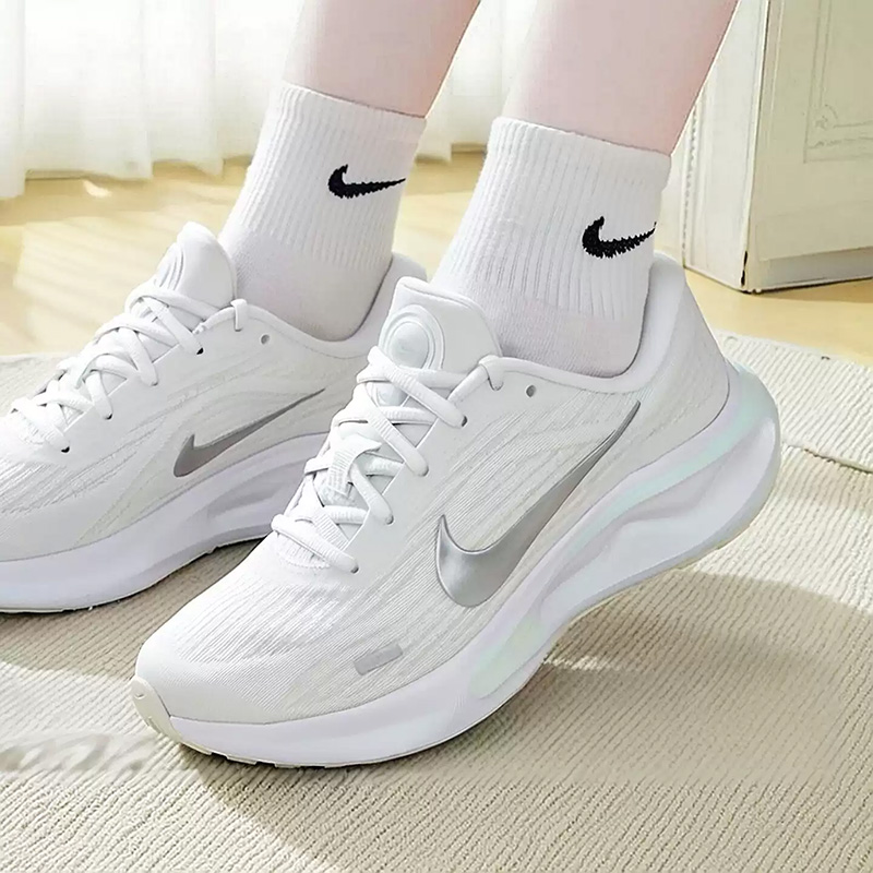 NIKE Women's New Style JOURNEY - Women Shoes Running Nike review and price